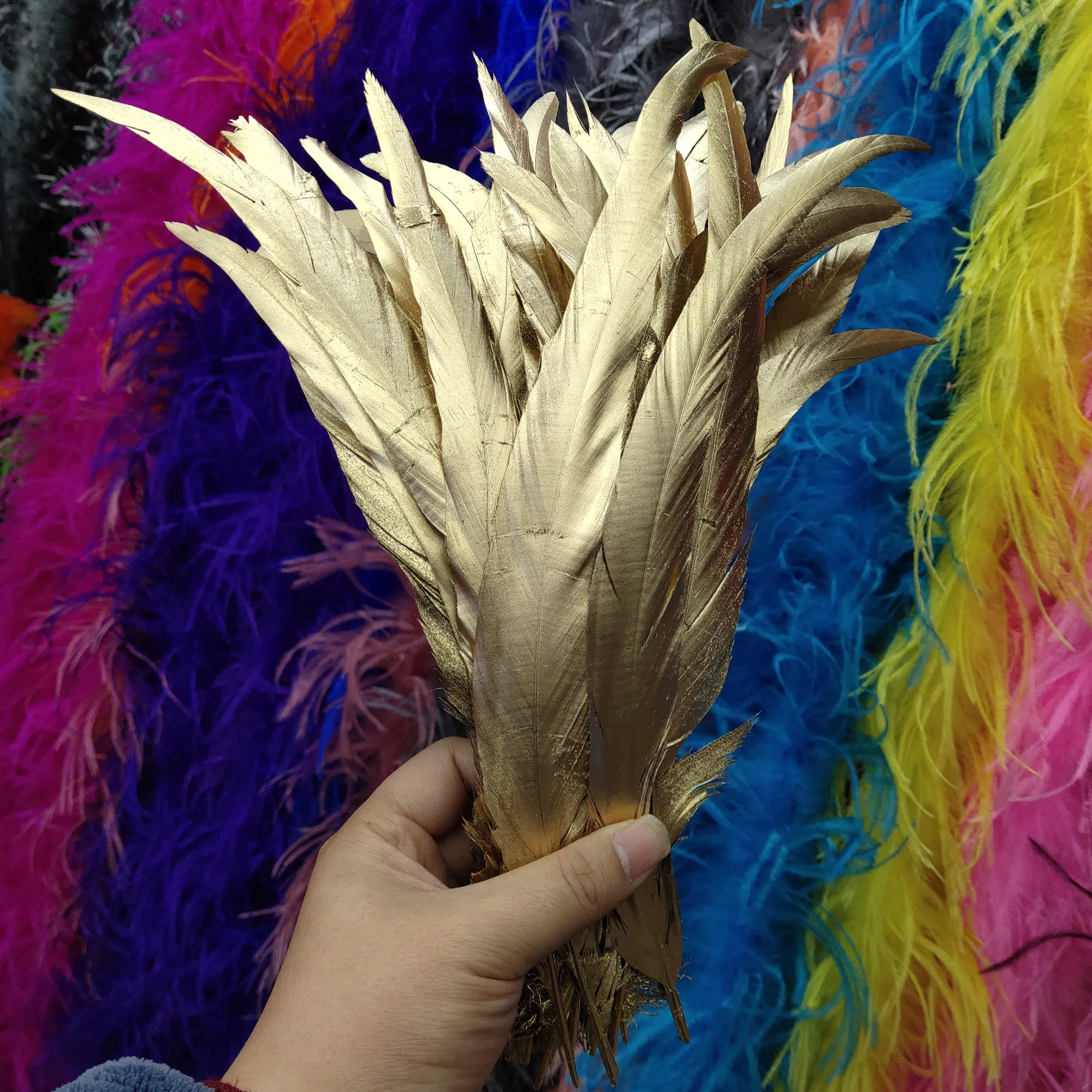 Wholesale 100pcs Beautiful Single Golden yellow Natural Rooster tail