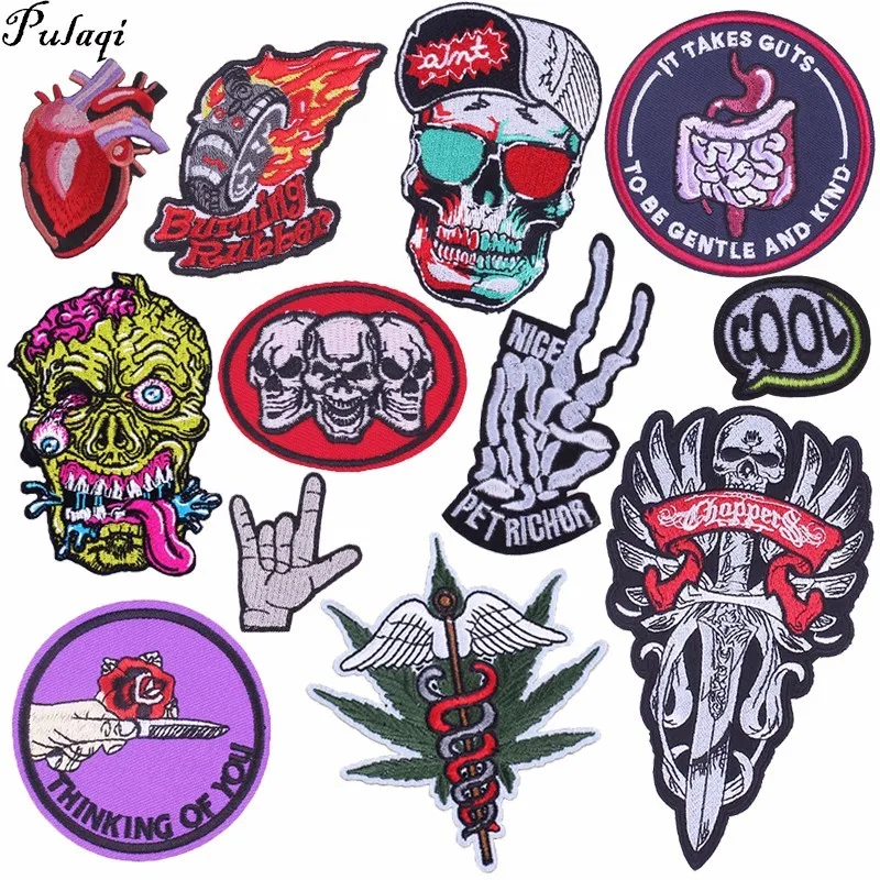 панк значки