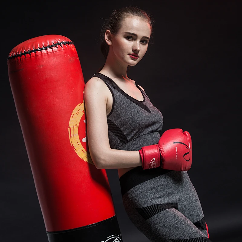 женская боксерская форма. боксерская одежда для девушек. боксерки женские. боксерки женские. одежда для бокса женская.