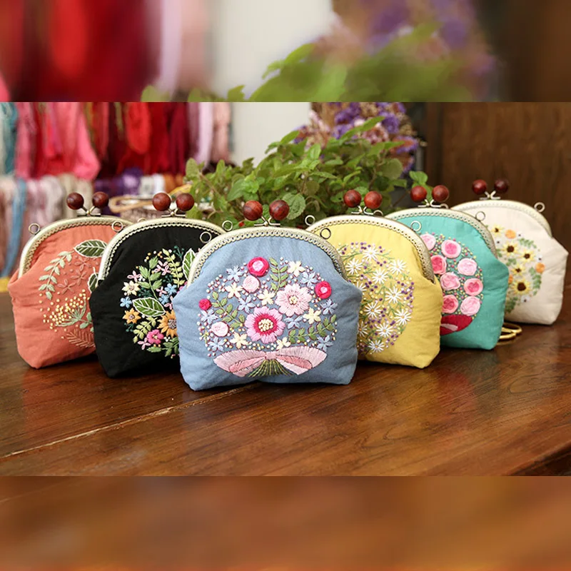 Monederos Bordados A Mano on Sale, UP TO 52% OFF | www.editorialelpirata.com