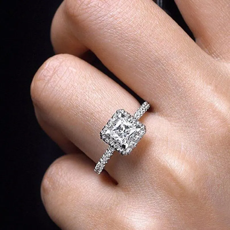 

Huitan Romantic Bridal Ring with Princess Cut Cubic Zirconia Prong Setting Fashion Engagement Wedding Rings for Women Lover Gift