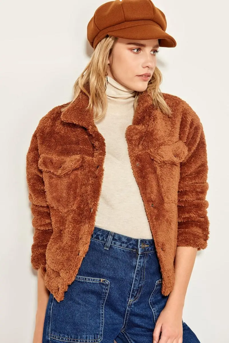 Trendyol Camel плюшевое пальто на пуговицах с карманами TCLSS19ST0002|Куртки| |