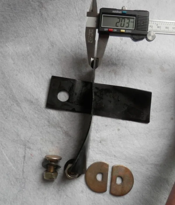 BLADE & BOLT SET 145mm x 45mm x 2mm HONDA 214 215 MOWER 8