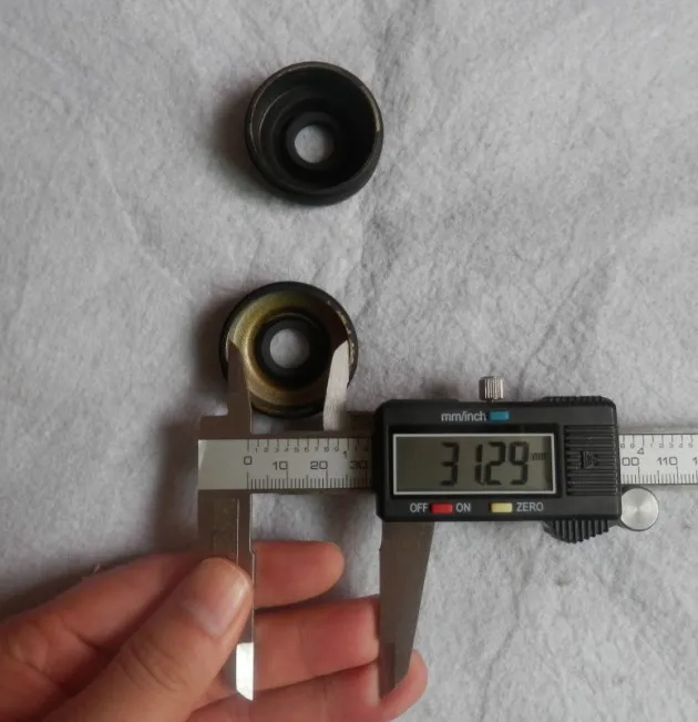 OIL SEAL HUS 136 137 141 142 PARTNER 351 3