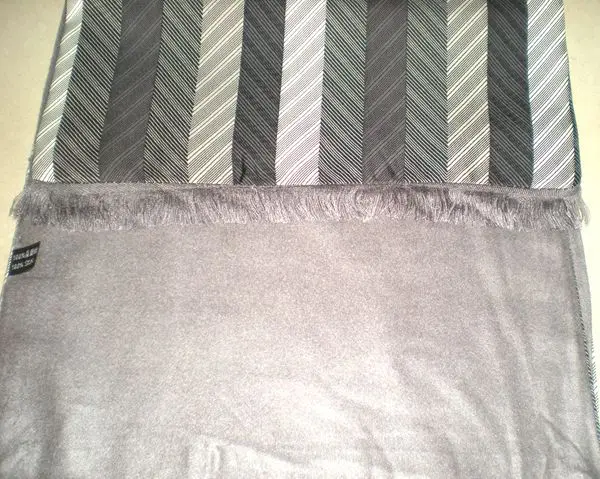Великолепная 2 слоя мужские искусственный шелк шарф шейный платок подарок; толстая подошва; мягкие шарф с подвеской 10 шт./лот#3506