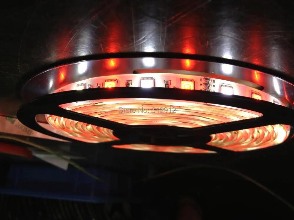 5 м 300 светодиоды 60LED/M 5050 RGBW (RGB + теплый белый) Светодиодные ленты света; водонепроницаемый в силиконовое покрытие; DC12V вход; 72 Вт
