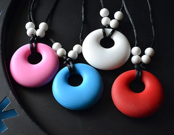 Лидер продаж! Сочетание цветов Силиконовые Tear Drop Прорезывания Зубов Ожерелье для мамы носить и ребенка, чтобы насладиться