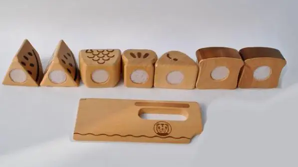  (4)
