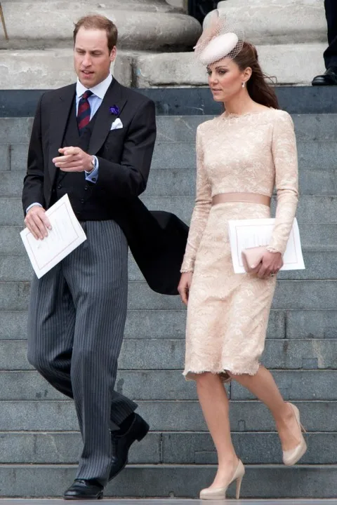Kate Middleton красивые кружевные свадебные вечерние платья с длинным рукавом, облегающие вечерние платья до колен, платья знаменитостей K17