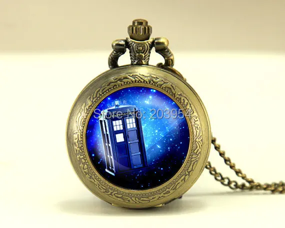 Античная новый фильм Доктор Кто Tardis карманные Часы кварцевые Цепочки и ожерелья 12 шт./лот Полиция Box в космосе кулон Стекло медальон