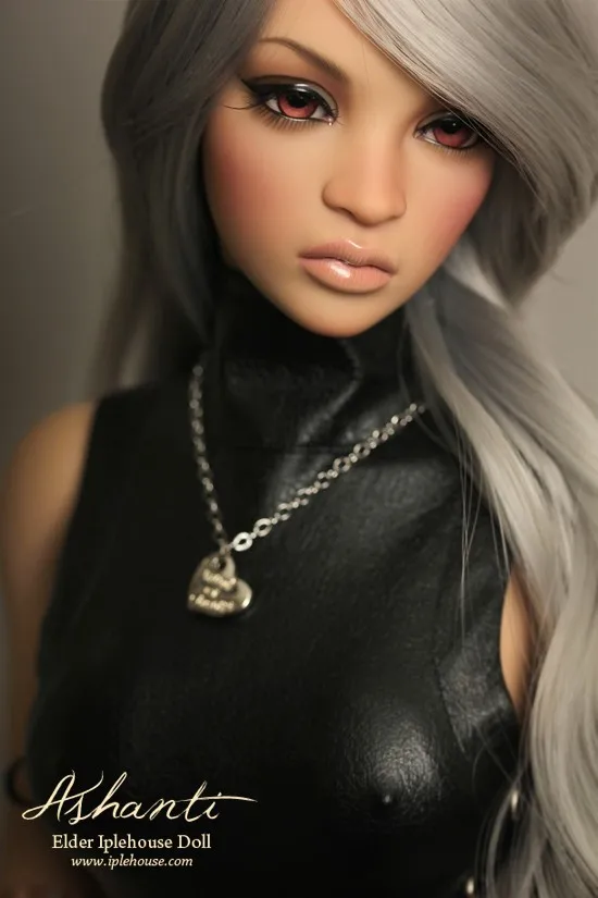 elder iplehouse doll