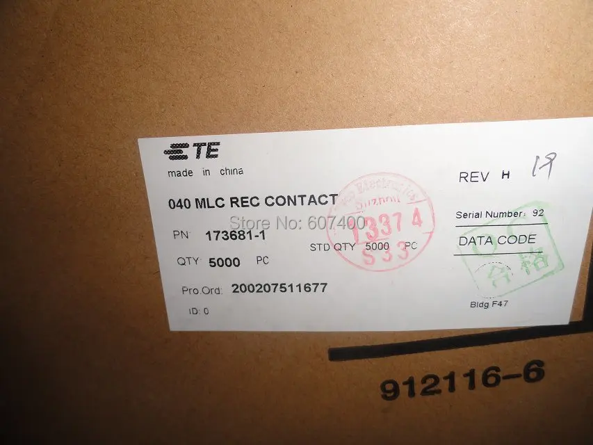 173681-1 CONN RCPT связаться 22-20awg ИНН TYCO TE терминал AMP зажимы соединителя 100% новые и оригинальные детали
