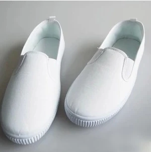 plain white canvas shoes