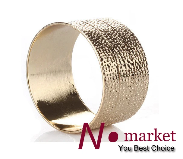 point 3 line napkin rings.jpg
