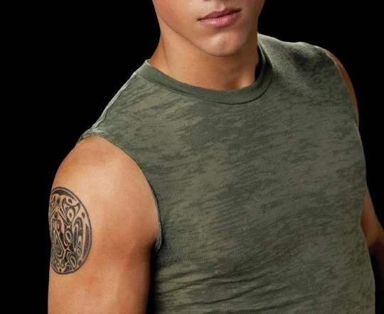 taylor lautner tattoo 2022