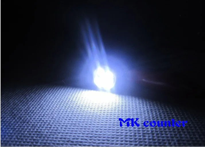 BA9S 8SMD 1206 3jpg