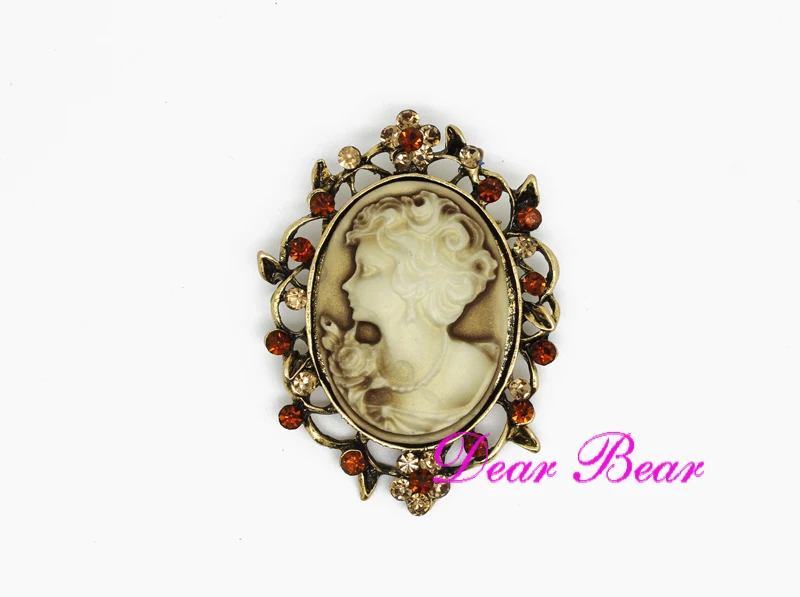Cameo Maiden Maid Cameo Цветочная Хрустальная брошка из горного хрусталя