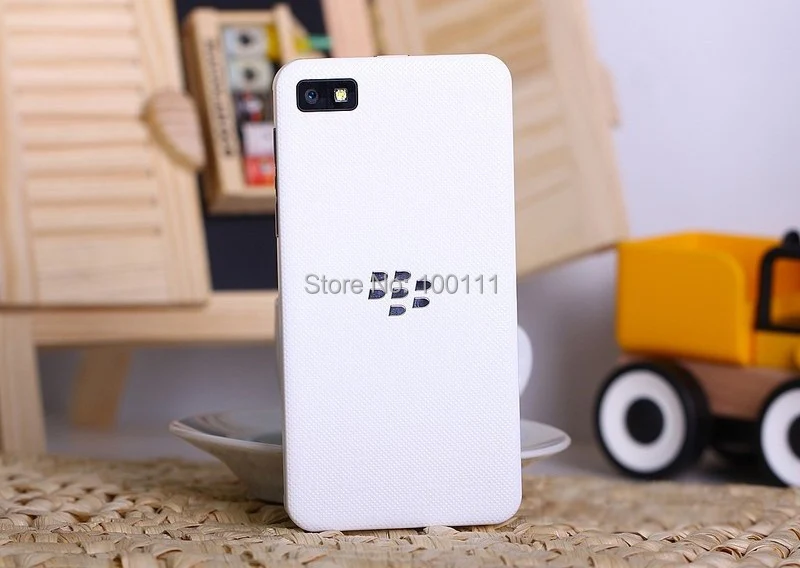 И открыл BlackBerry Z10 сотовые телефоны телефон 4,2 емкостный сенсорный экран, 8MP камеры