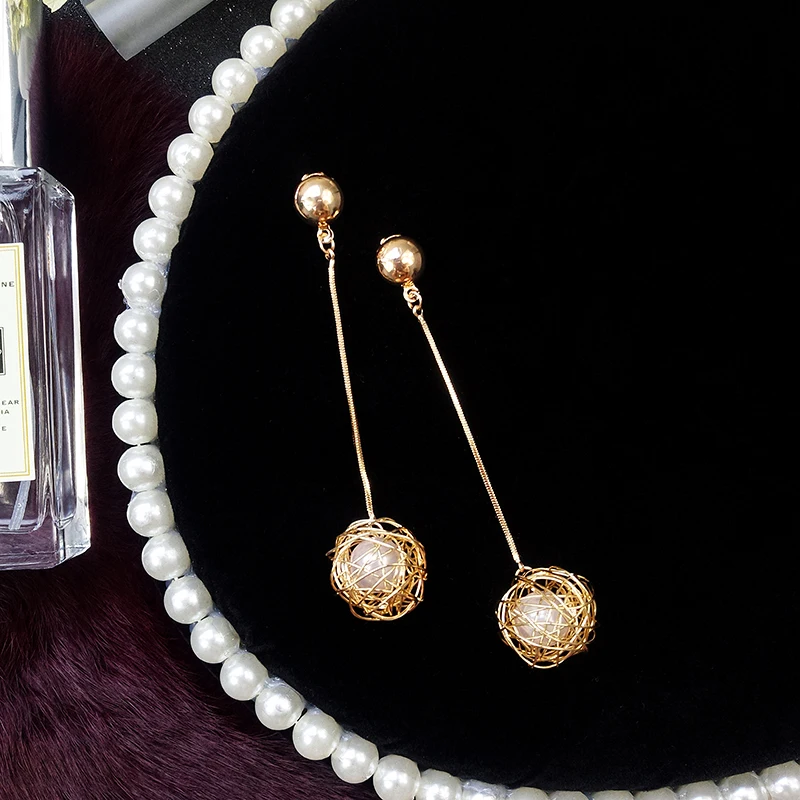 

LUBOV Gold Color Metal Knitted Ball Long Chain Drop Earrings Imitation Pearl Punk Style Dangle Earrings Women Party Jewelry 2019