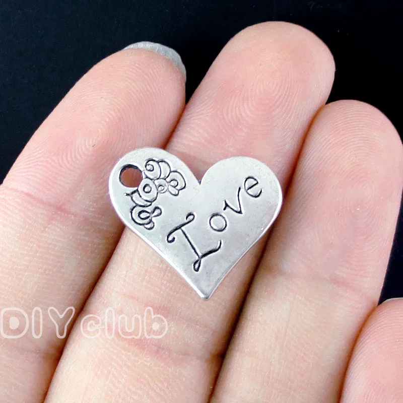 40pcs Heart Charms, Antique Silver Love Charms Pendant 21x18mmlove
