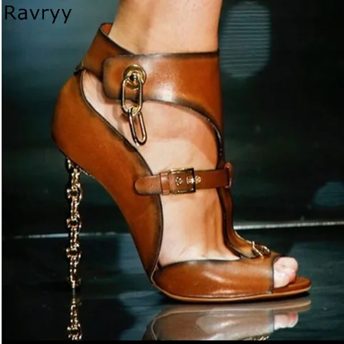 Летняя Модная Золотая цепочка; дизайнерские женские босоножки на каблуках с металлическим декором; пикантные туфли-лодочки на высоком каблуке с открытым носком; вечерние женские модельные туфли