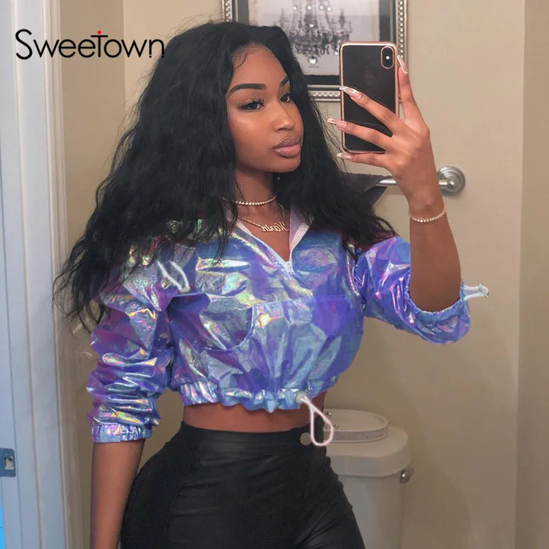 Sweetown عاكسة تألق المحاصيل المتضخم هوديس النساء الشارع الشهير الشرير نمط طويل كم منفذها هوديس النساء بلوزات Sweetown عاكسة تألق المحاصيل المتضخم هوديس النساء الشارع الشهير الشرير نمط طويل كم منفذها هوديس النساء بلوزات