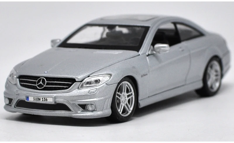 

* 1:24 Benz CL63 AMG Coupe Diecast Model Car Muscle Car Modell