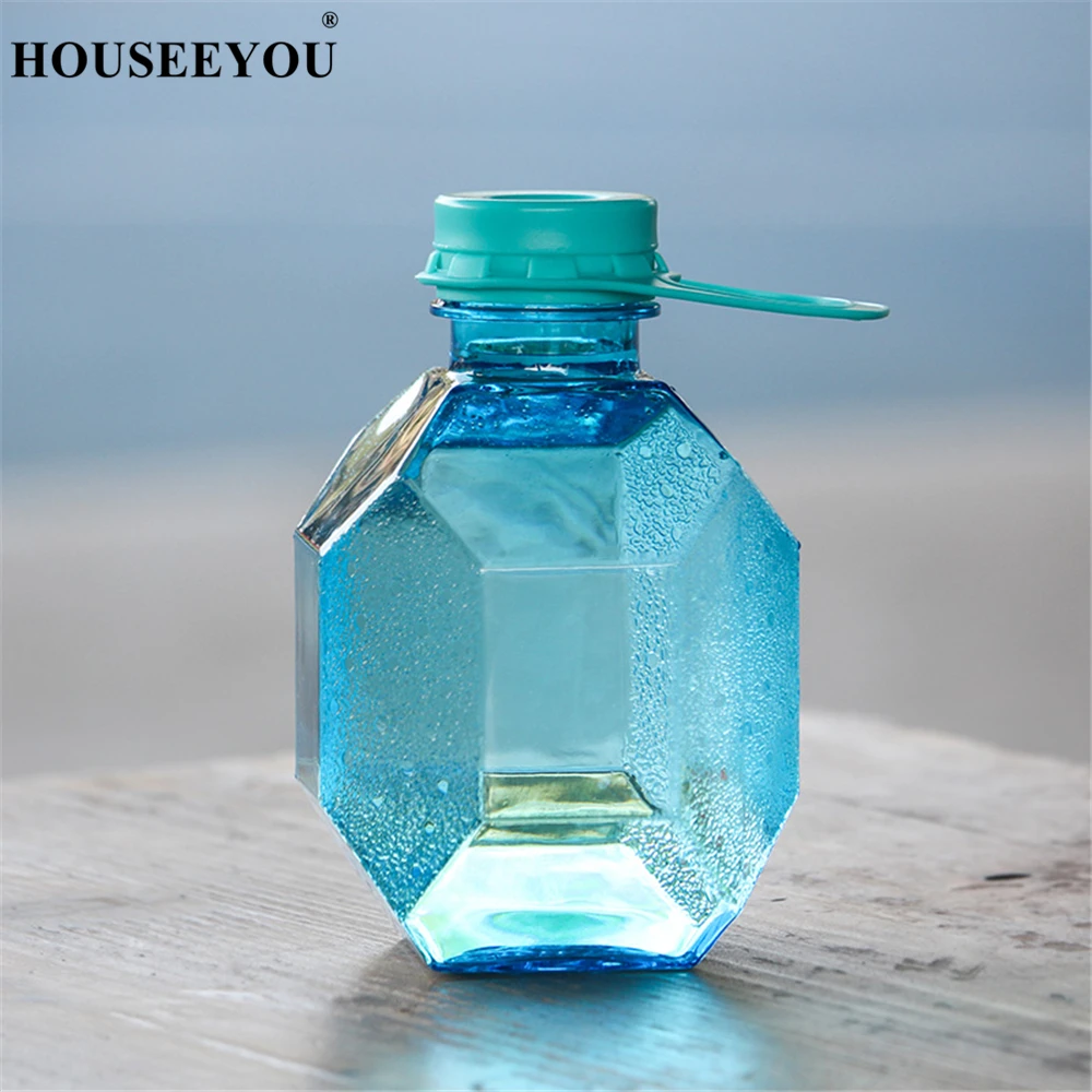 

HOUSEEYOU Creative 560ML Bucket Shape Plastic Kettle Portable Water Bottle for Travel Yoga Running Camping Gym Fitness Kettle