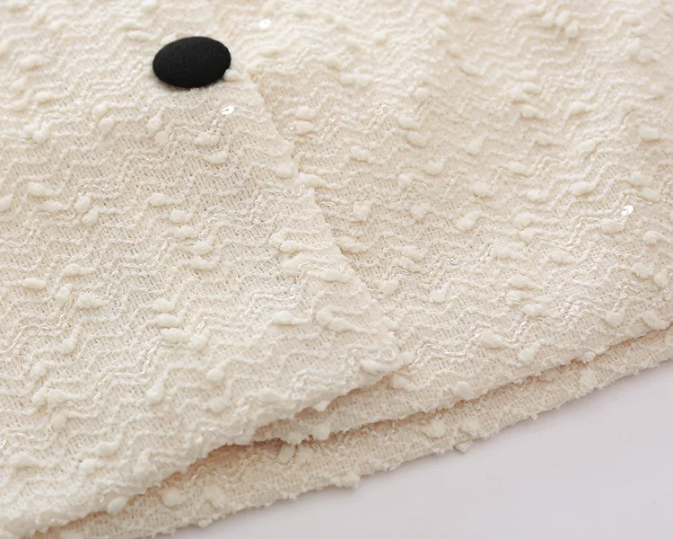 4636266425_457880003