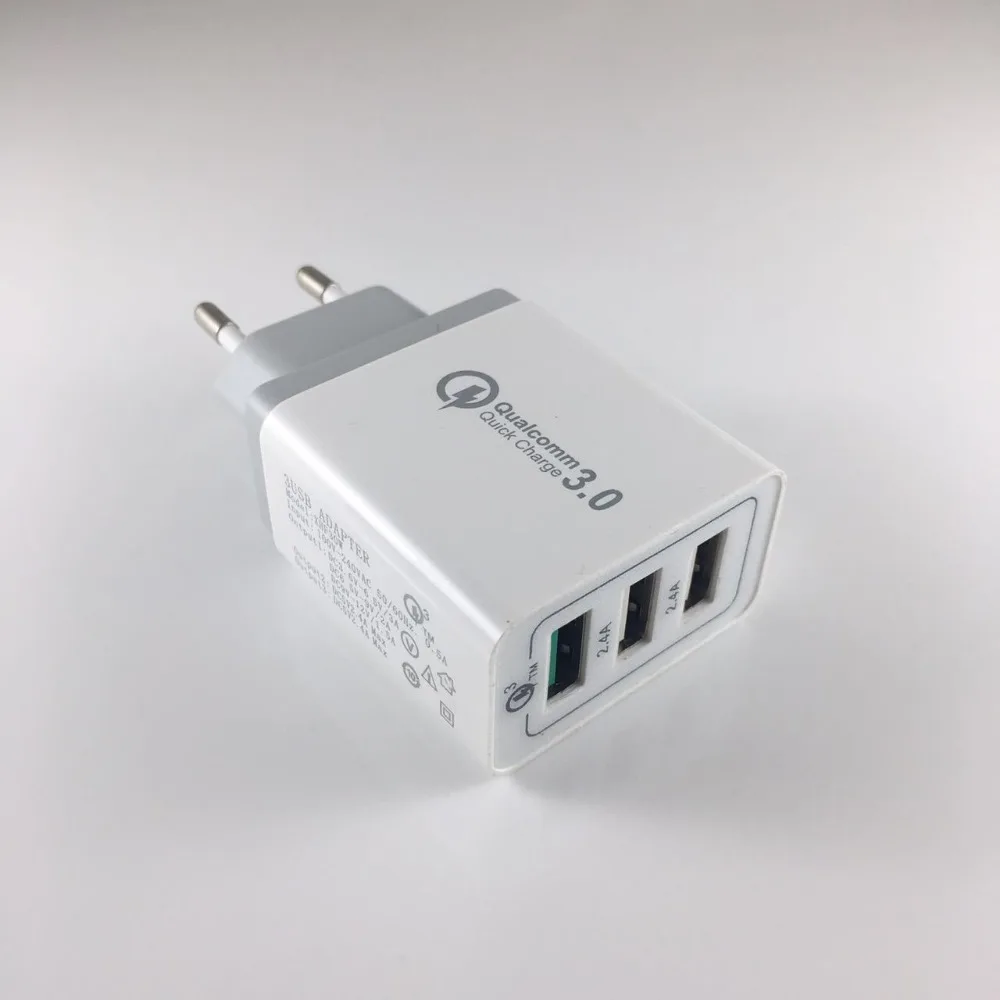 Универсальное быстрое зарядное устройство с 3 usb-портами 5V 2.4A QC3.0