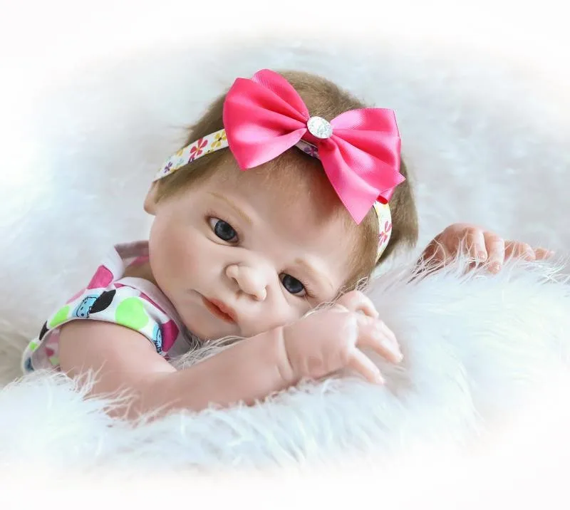 23 дюймов силикона Reborn Baby Doll Обувь для девочек Полный винил возродиться младенцев реалистичные девушка Куклы Reborn Соски Для ванной