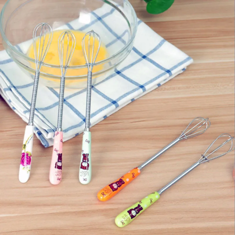 Мини мультфильм яйцо Пожиратель керамическая ручка из нержавеющей стали ручные венчики для взбивания яиц для размешивания кофе Вращательный венчик аксессуары для кухонных инструментов - Цвет: Random Color