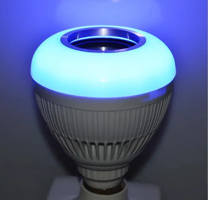 Bluetooth динамик в форме лампы