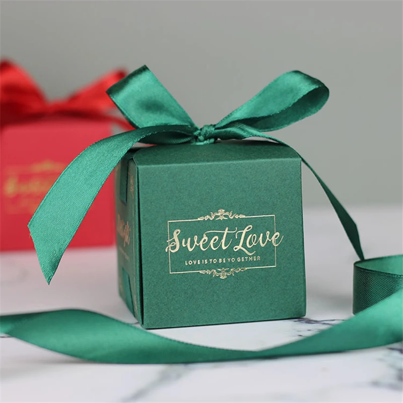 9 10pcs Gift Box Square Red Green Bronzing Candy Bag Wedding Favors Gift Ribbon Box Packages Birthday Party Favor Paper Bags 