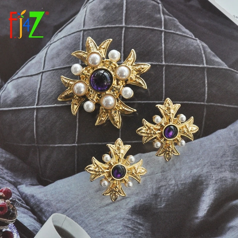 

F.J4Z New Fashion Antique Brooches Nova Resin Stone Simulated Pearl Women Pins Female Statement Costume Jewelry Brosche