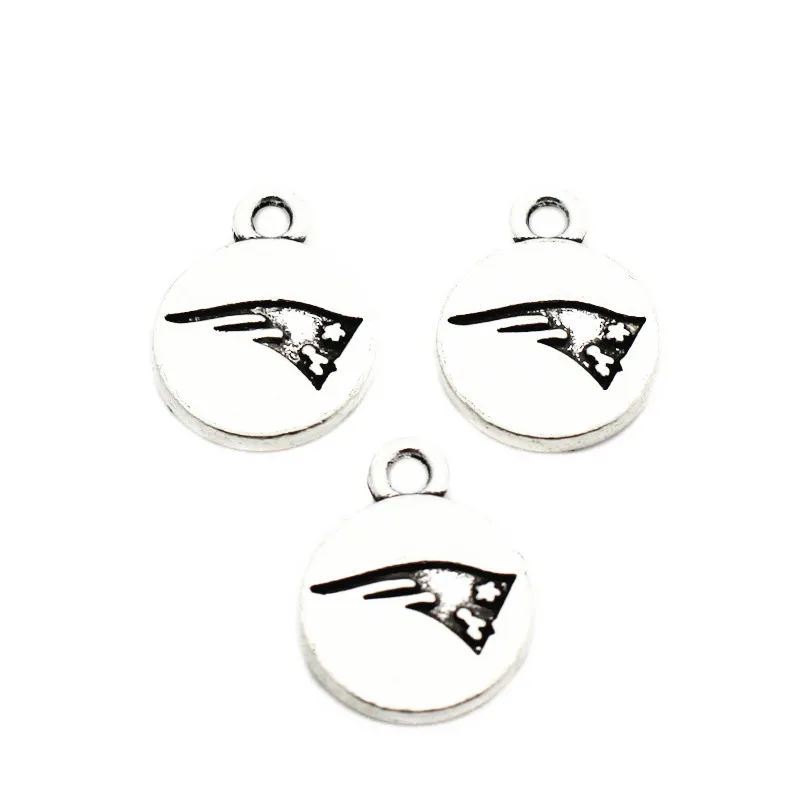 

Wholesale 20pcs/lot Alloy Patriots Crystal Football team dangle charms lobster clasp hanging charm for necklace&choker hand made