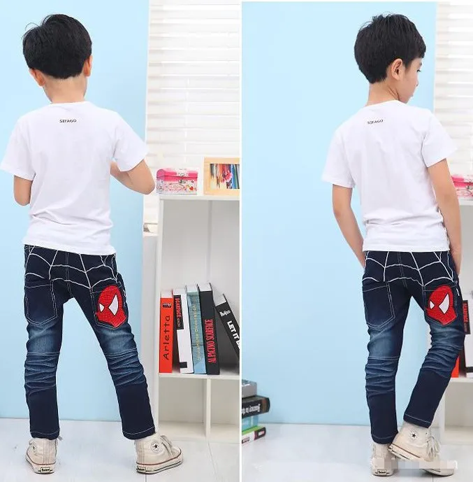 Детские джинсы Повседневная детская одежда из хлопка для мальчиков длинные синие джинсовые штаны детская одежда весенние джинсы с изображением Человека-паука для больших мальчиков