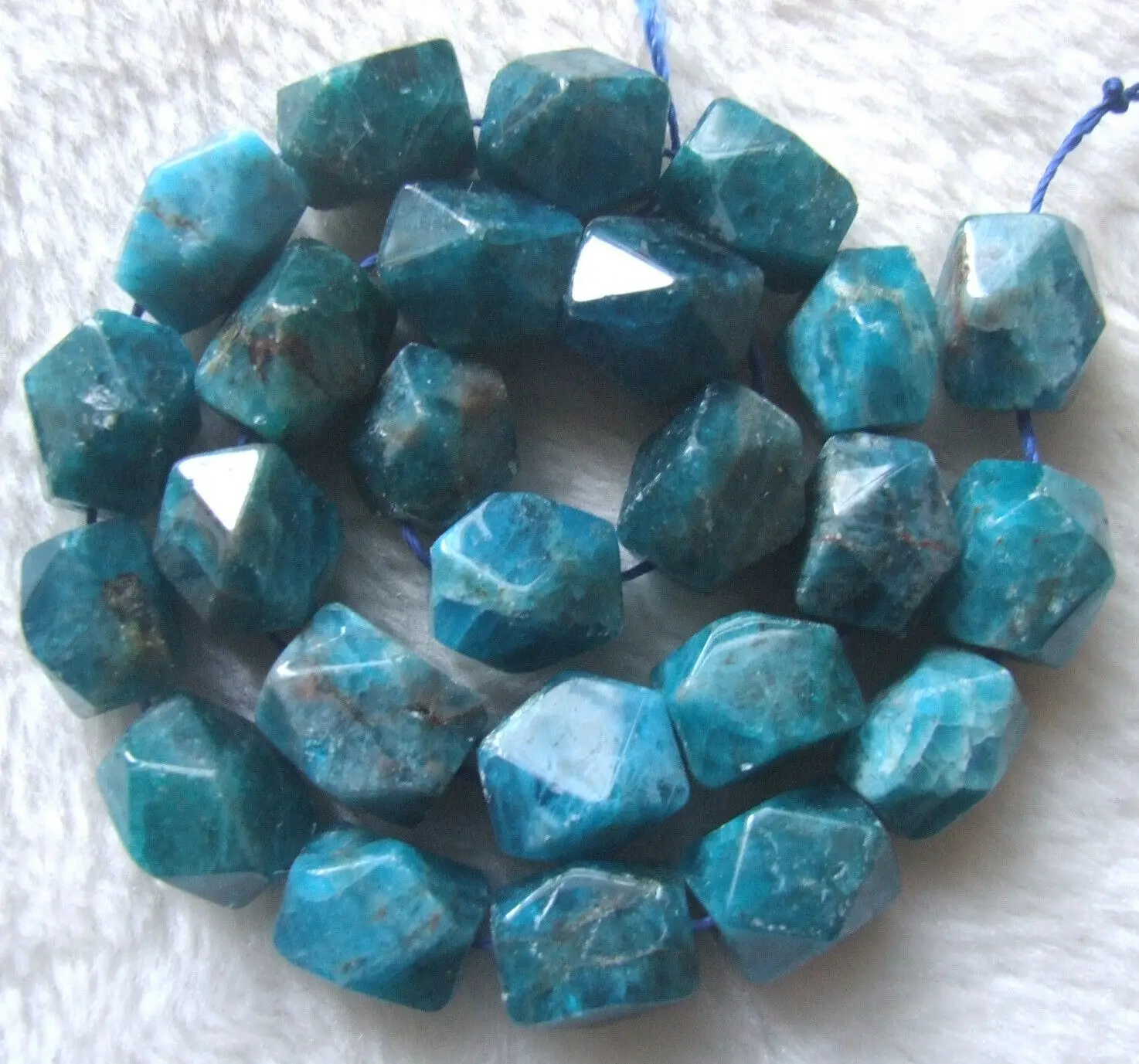 

13x15mm Natural Blue Apatite Nugget Loose Beads 15Inch