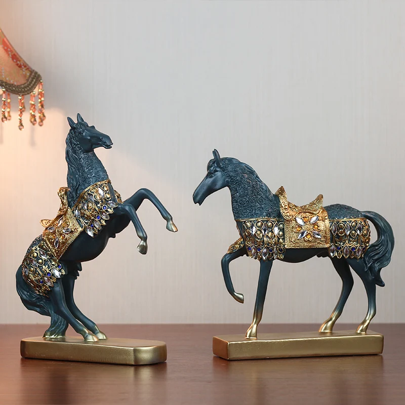 

Retro lucky horse ornaments creative office furnishings gift Wine cabinet statue study room figure home decor horse gifts