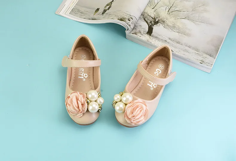 Сезон весна-лето; сандалии для девочек; модные туфли со стразами обувь принцессы с цветком из искусственной кожи женская детская разнопарная обувь Дети сандалии EU18-34
