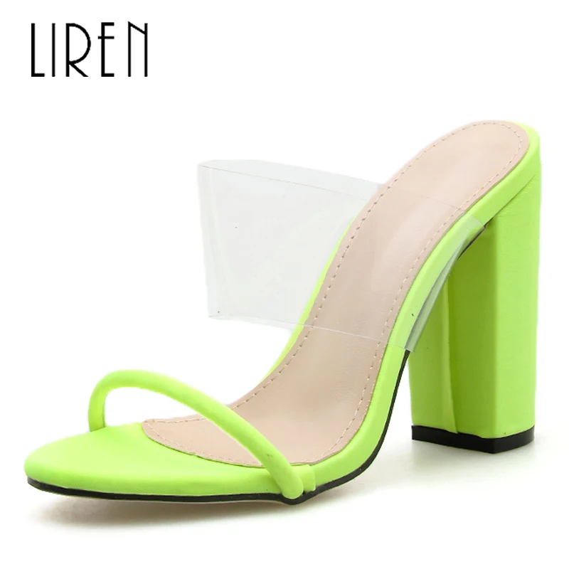 Liren/Коллекция года; лаконичные Полиуретановые женские тапочки; прозрачные модные женские туфли без задника на высоком квадратном каблуке с открытым носком; вечерние шлепанцы без задника; Размеры 35-42 - Цвет: Green
