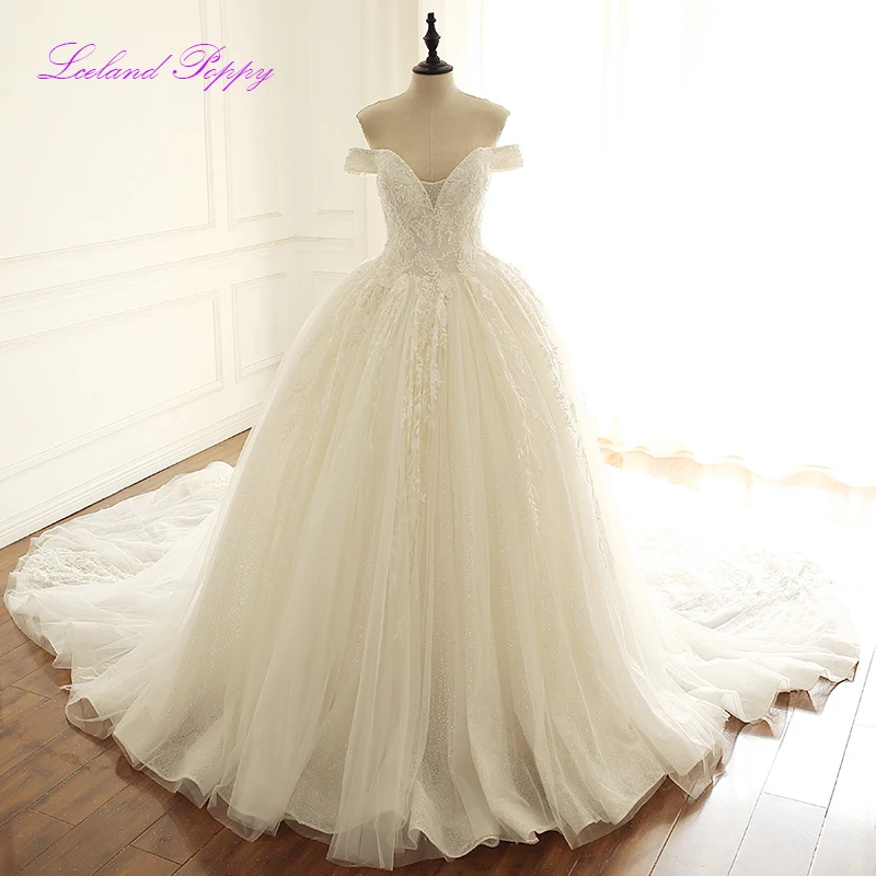 

Women's A-line Shiny Wedding Dresses 2019 Sleeveless Lace Appliques Off Shoulder V-neck Beaded Vestido de novia Bridal Gowns