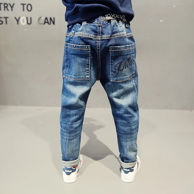 2019 г. Весенние детские джинсы для мальчиков однотонные джинсы для маленьких мальчиков, повседневные джинсы для мальчиков детские длинные