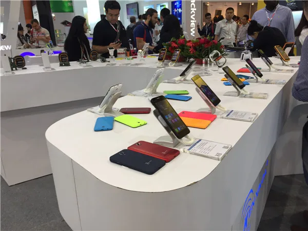 cell_phone_security_display