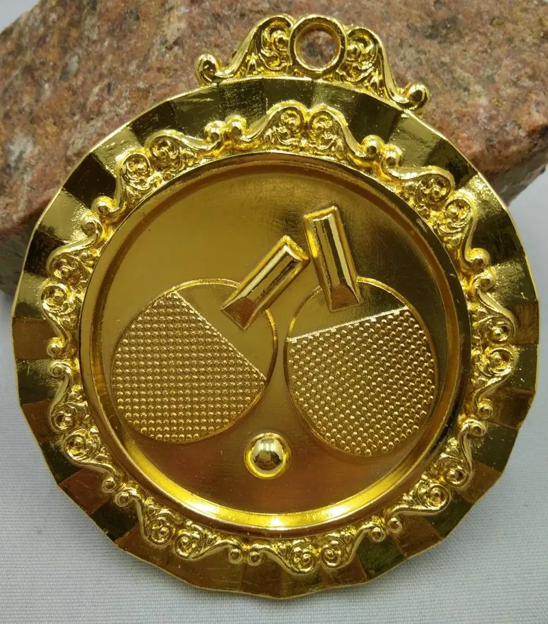 золотая медаль. медаль из бронзы. медаль золото. золотой мед. медали из золота.