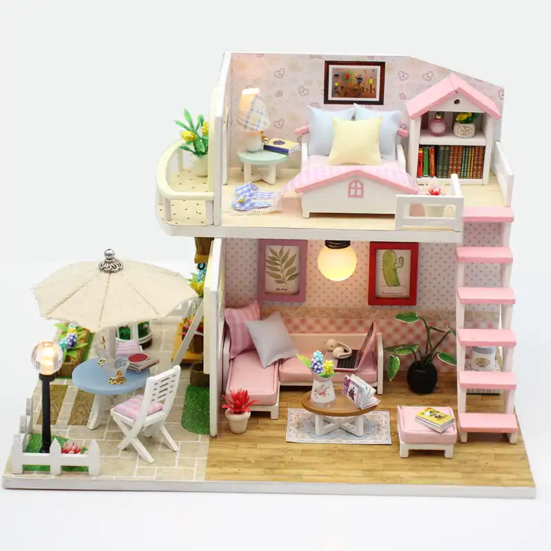 housedoll