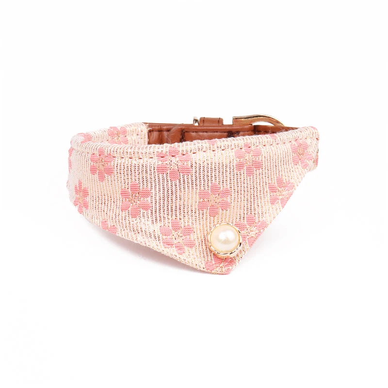 04  Dog Triangular Bandage 
