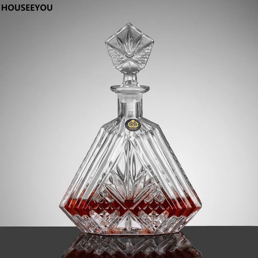 

600ml Tringle Shape Wine Decanter Lead Free Crystal Glass Barware Whiskey Liquor Bottle Alcohol Decanter Pourer Carafe Bar Tools