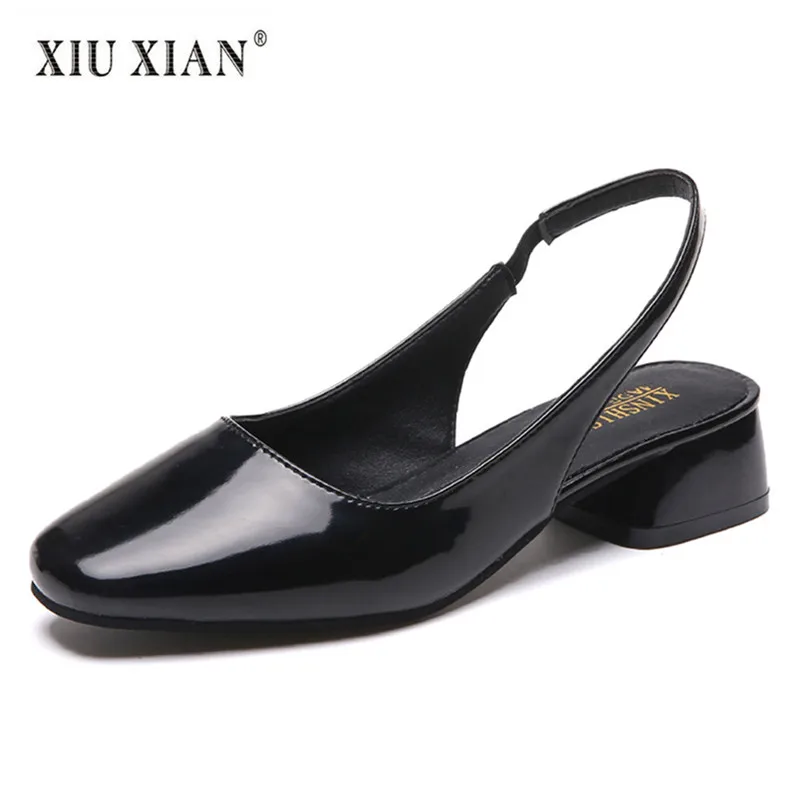 comprar 2018 Outono Verão Novas Mulheres Da Moda Sandálias de Couro de Patente Design Simples Doce Senhora Sandálias de Salto Baixo Super Conforto Sapatos Casuais