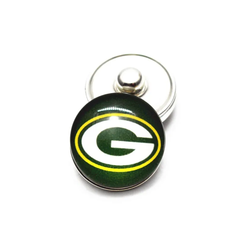 

20pcs/lot 18mm Glass Snap Buttons Football Green Bay Packers Round Snap Chams Fit DIY Ginger Snap Bracelet Necklace Jewelry